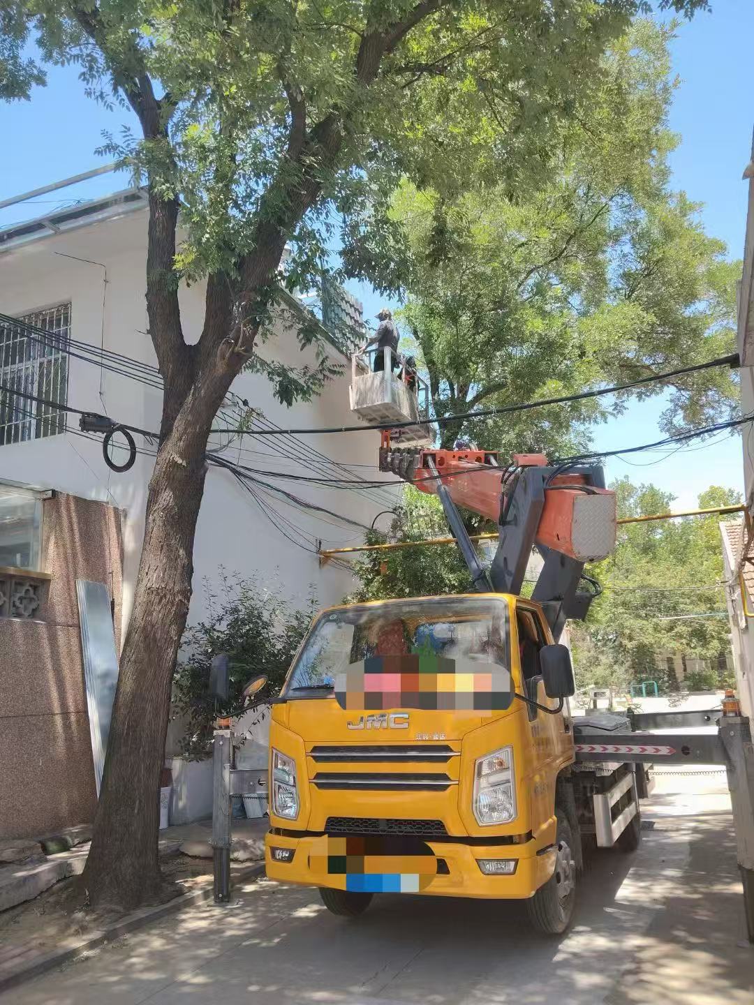 甘肃高空作业车能吊装重物吗？最大承载多少公斤？