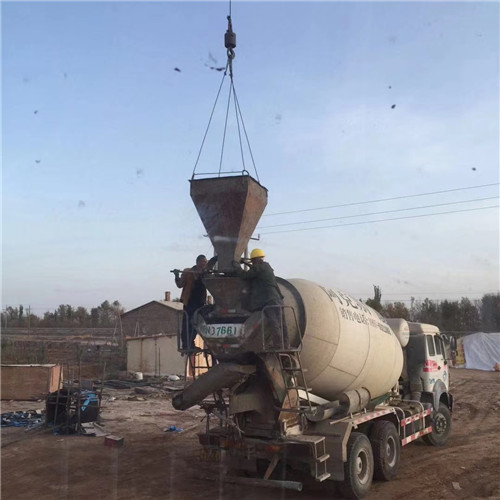 甘肃“精准瞄准”—— 吊车的 “定位导航” 技术